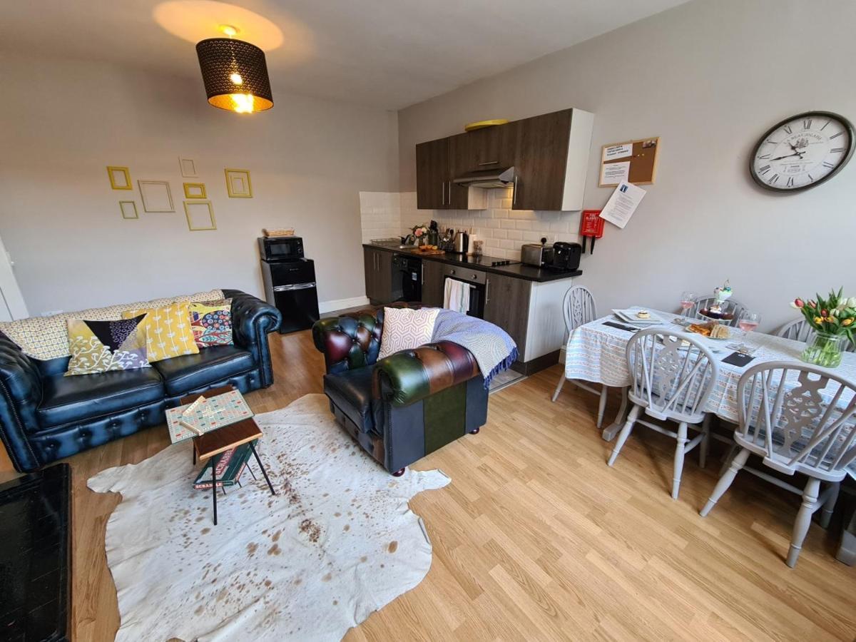Coopers, Ground Floor Apartment With 2 Bedrooms And 2 Bathrooms Within A Georgian Listed Building Бертон-апон-Трент Экстерьер фото