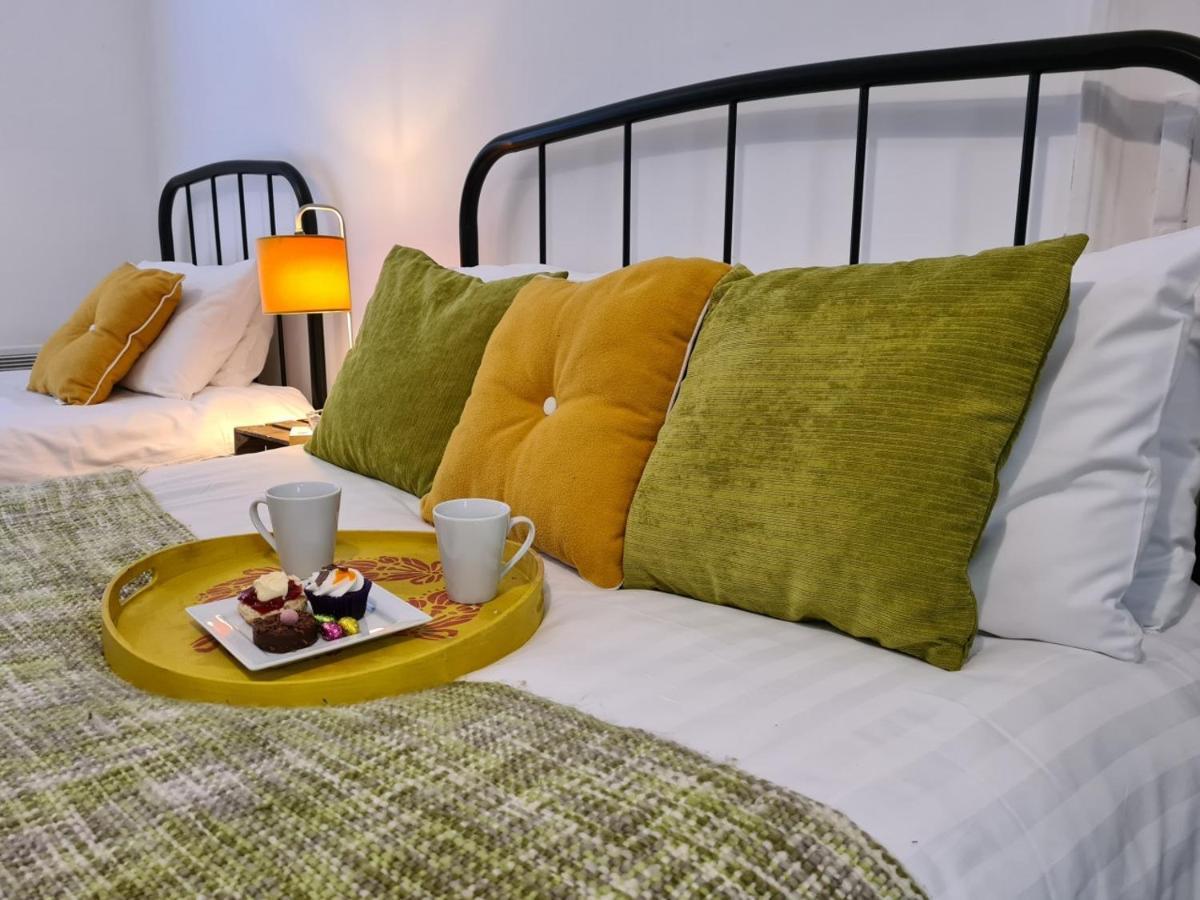 Coopers, Ground Floor Apartment With 2 Bedrooms And 2 Bathrooms Within A Georgian Listed Building Бертон-апон-Трент Экстерьер фото