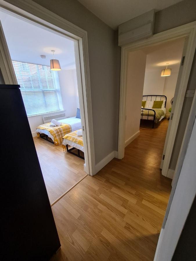 Coopers, Ground Floor Apartment With 2 Bedrooms And 2 Bathrooms Within A Georgian Listed Building Бертон-апон-Трент Экстерьер фото